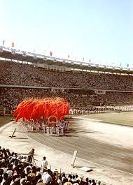 巴里·邦兹在旧金山巨人队完成 400 轰、400 盗，确立其历史地位